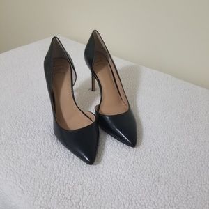 Size 8 INC 4" hells in great used condition